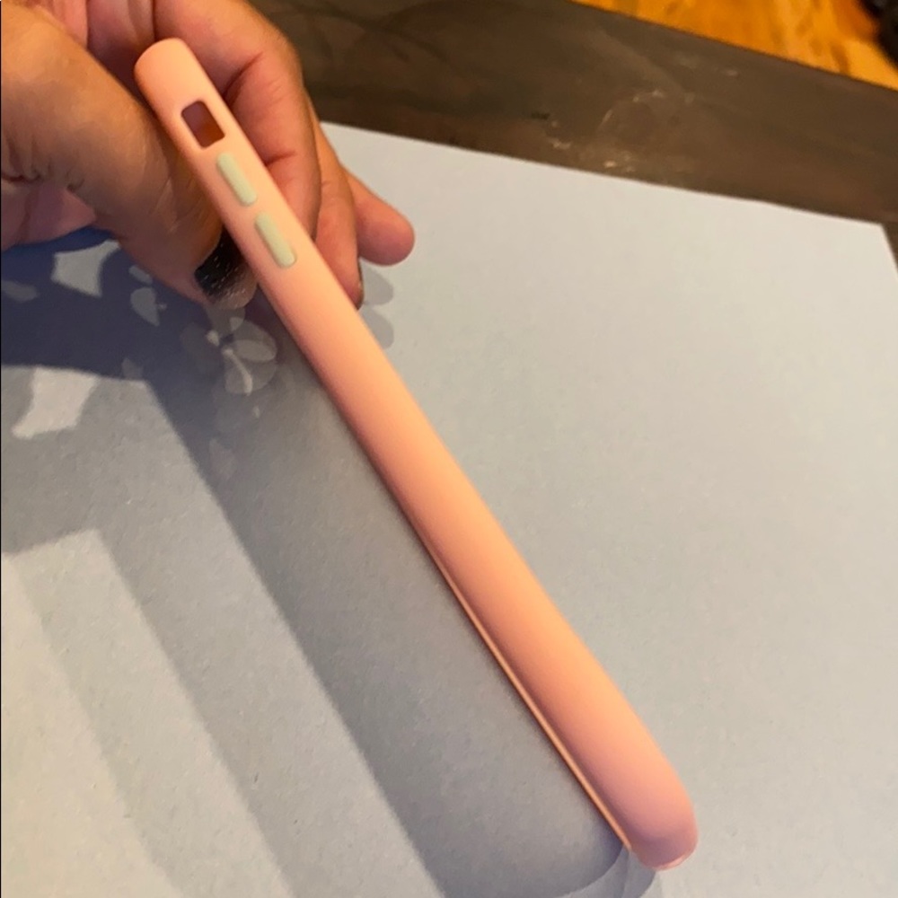 iPhone 11 Pro Case - Picture 2 of 6